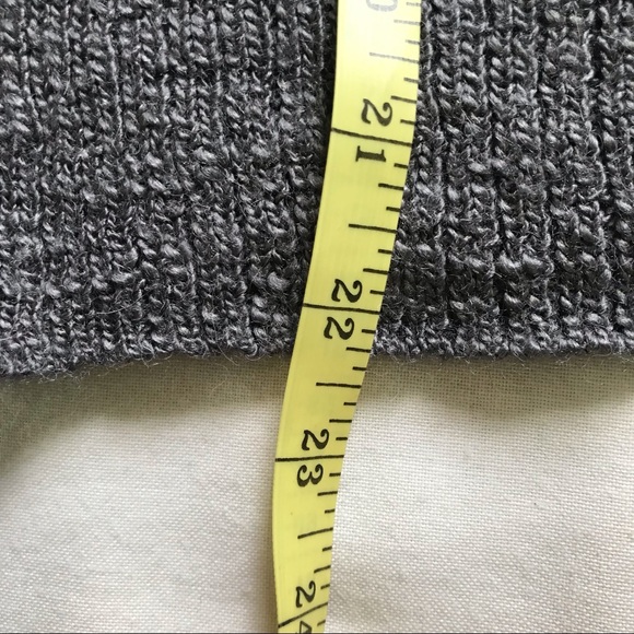 GAP Soft Grey Dolman Sleeve Sweater, Gray Sweater, V Neck, V Back sweater, S - Picture 9 of 10